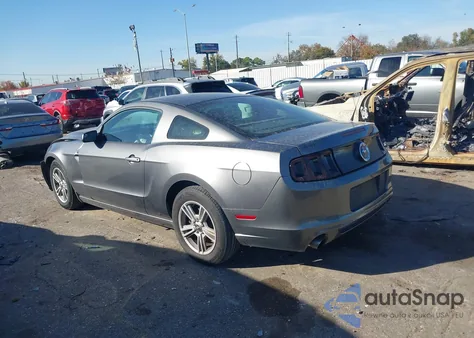 2014 Ford Mustang V6 from USA, damaged, VIN 1ZVBP8AM9E5254303